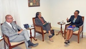 Foreign Affairs Minister, Senator Maxine McClean in talks with Ambassadors Jules Bijl (left) and and Lucita Moeniralam (centre). (A.Miller/BGIS)